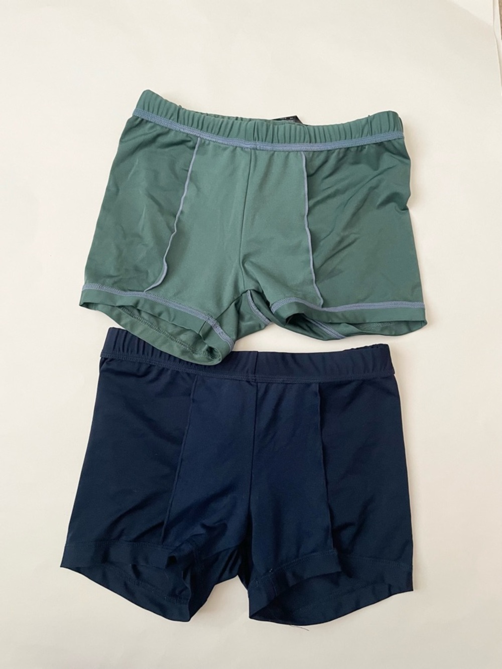 H&M Boys Swim Trunks Set in Navy and Green - Picture 4 of 4